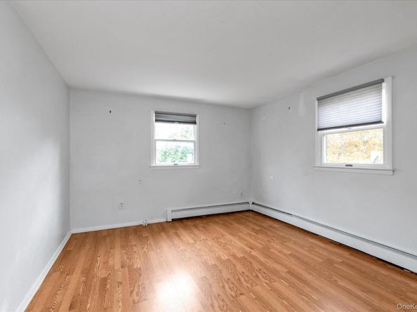 22 Fairview Road W, Massapequa NY 11758