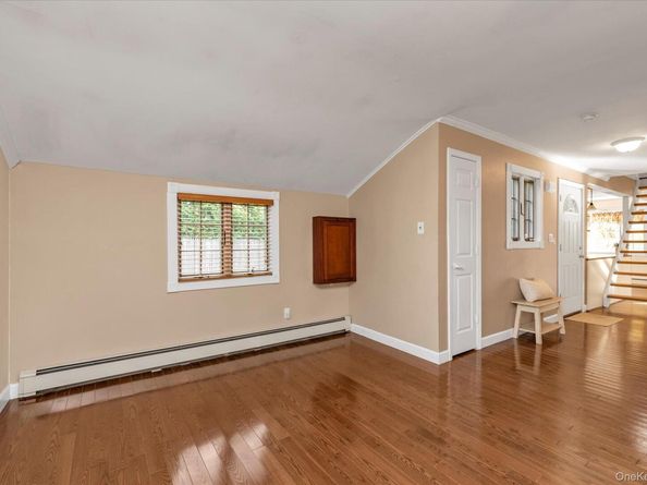 22 Fairview Road W, Massapequa NY 11758