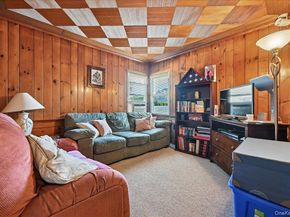 4 E. Carpenter Street, Valley Stream NY 11580