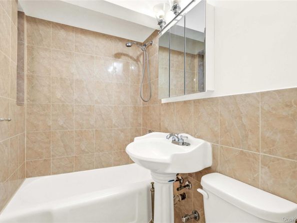 150-10 71st Avenue 2K, Flushing NY 11367