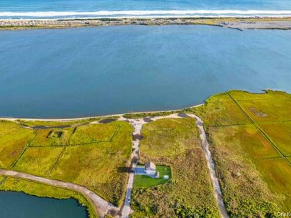 14 Huntington Drive, Mastic Beach NY 11951