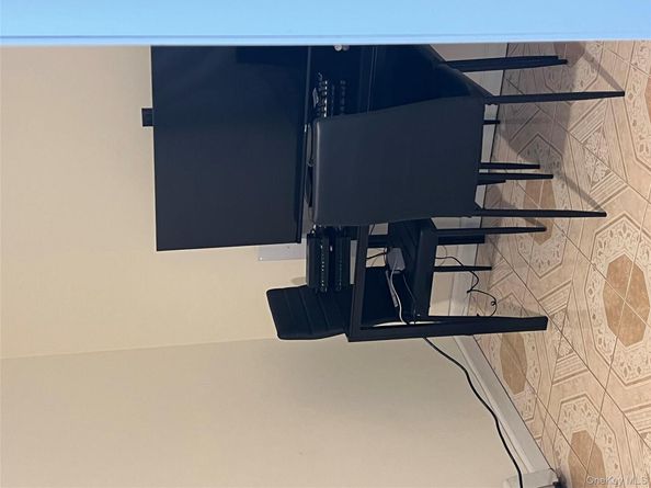 3941 Laconia Avenue, Bronx NY 10466