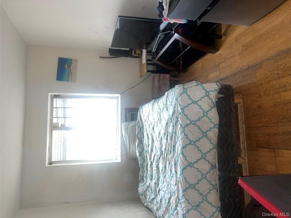 3941 Laconia Avenue, Bronx NY 10466