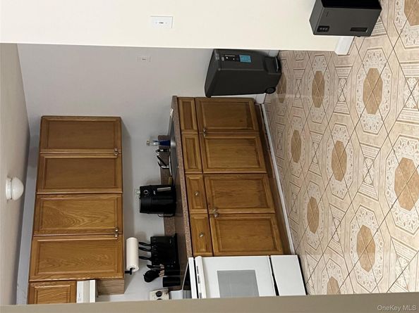 3941 Laconia Avenue, Bronx NY 10466