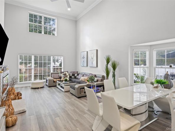 4 Cari Lane, Middle Island NY 11953