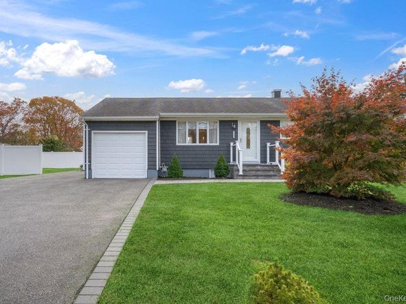 1584 Church Street, Holbrook NY 11741