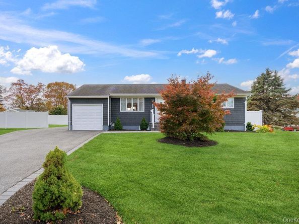 1584 Church Street, Holbrook NY 11741