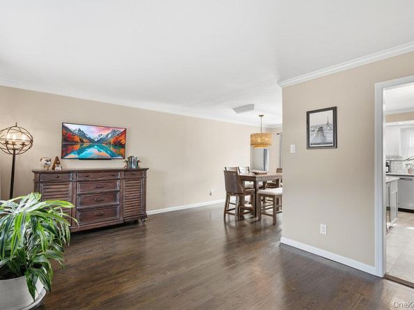 1584 Church Street, Holbrook NY 11741