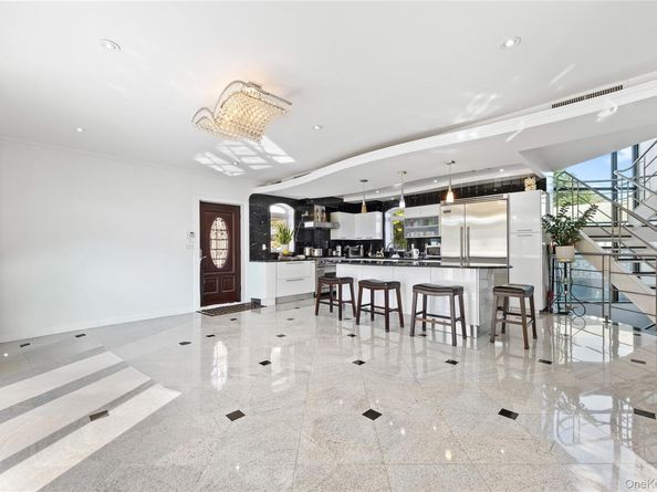 6435 Marathon Parkway, Little Neck NY 11362