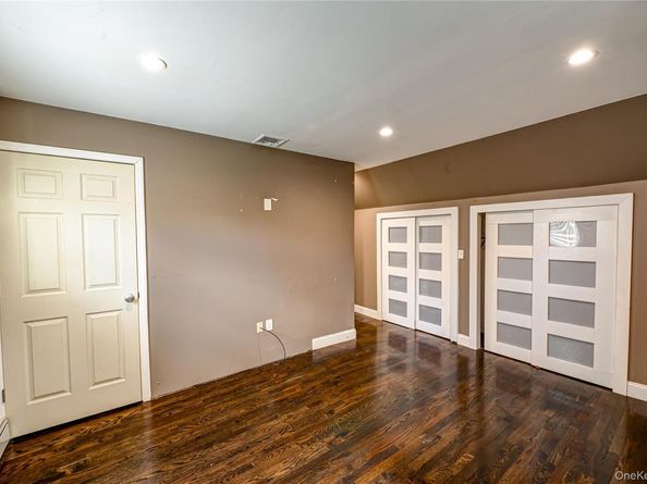 11 Dwight Circle, Commack NY 11725