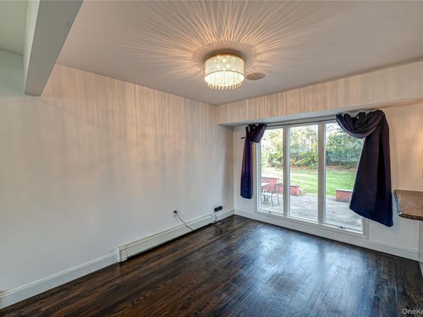 11 Dwight Circle, Commack NY 11725