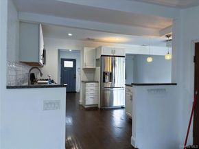 11 Dwight Circle, Commack NY 11725