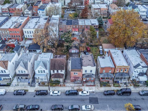 836 E 229th Street, Bronx NY 10466