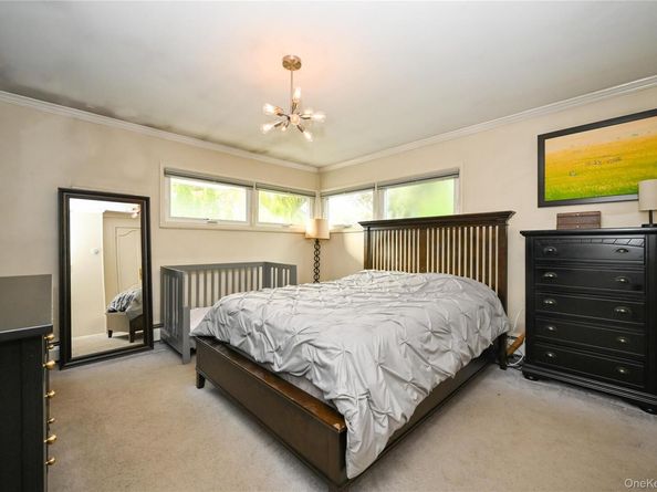 2 Meadow Lane, Rockville Centre NY 11570