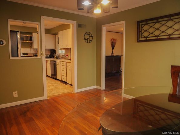 50 Kent Road, White Plains NY 10603