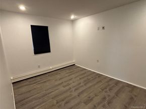 40 Canoe Place Road 4, Hampton Bays NY 11946