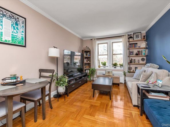 48 55 43rd Street 3F, Woodside NY 11377