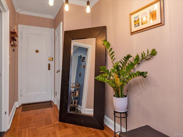 48 55 43rd Street 3F, Woodside NY 11377