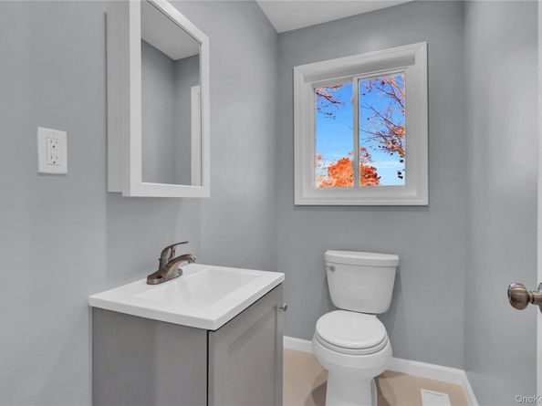 6 Renee Court, Centereach NY 11720