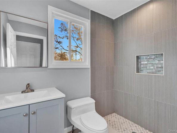 6 Renee Court, Centereach NY 11720