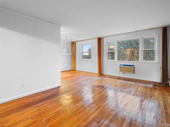 178-59 Wexford Terrace, Jamaica Estates NY 11432