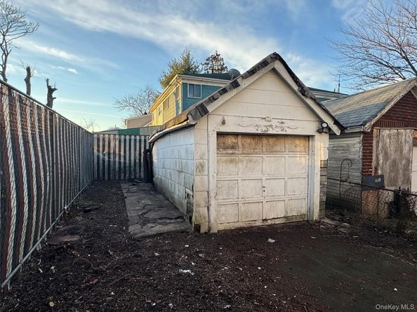 142-06 116th Avenue, Jamaica NY 11436