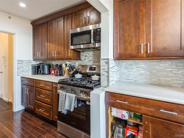 560 W Broadway 2A, Long Beach NY 11561