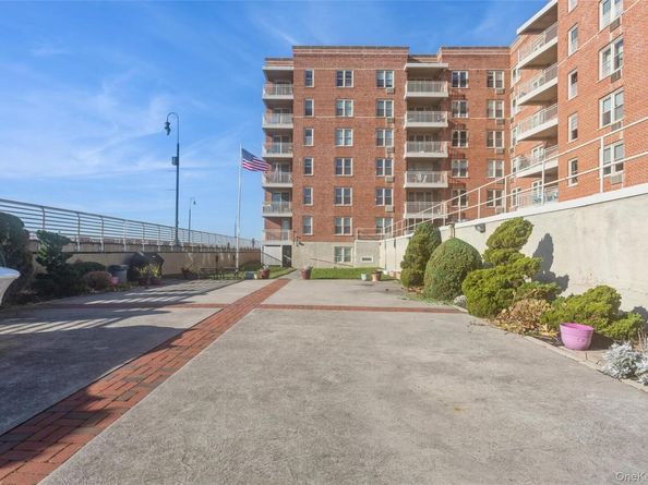 560 W Broadway 2A, Long Beach NY 11561