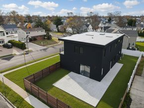 1 Short Lane, Levittown NY 11756