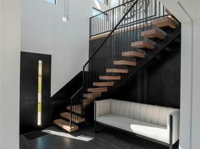 1 Short Lane, Levittown NY 11756