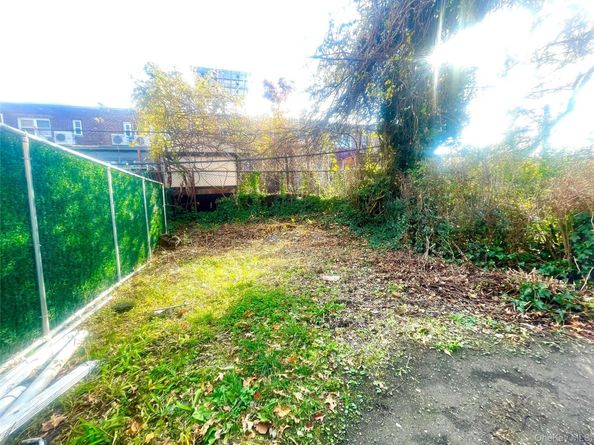 140-14 68th Drive, Flushing NY 11367