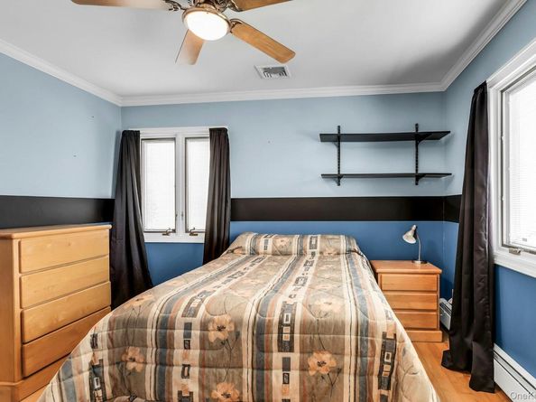 94 Pequot Lane, East Islip NY 11730