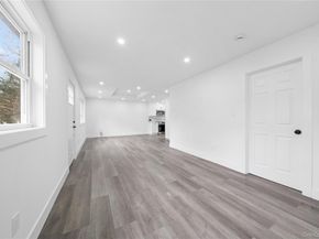 16 Fife Drive, Coram NY 11727