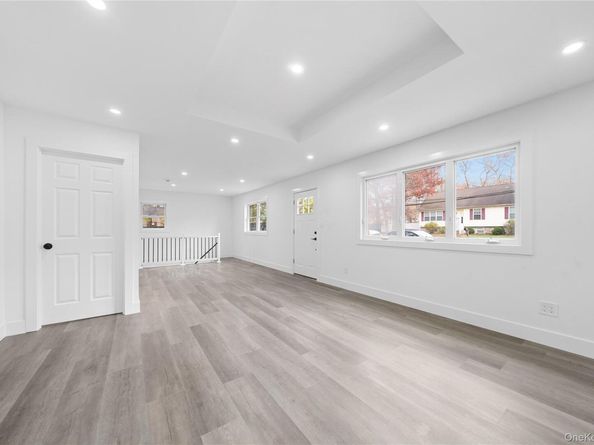 16 Fife Drive, Coram NY 11727
