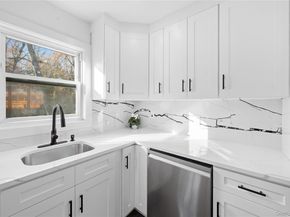 16 Fife Drive, Coram NY 11727