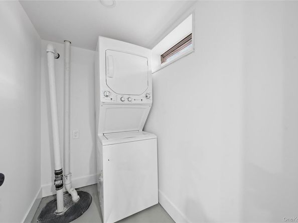 16 Fife Drive, Coram NY 11727