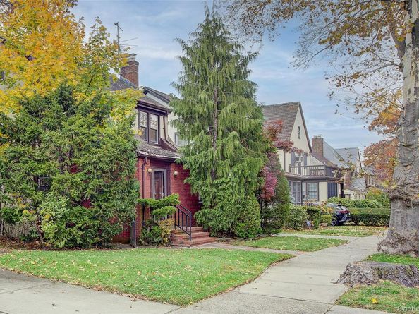 70-50 Ingram Street, Forest Hills NY 11375