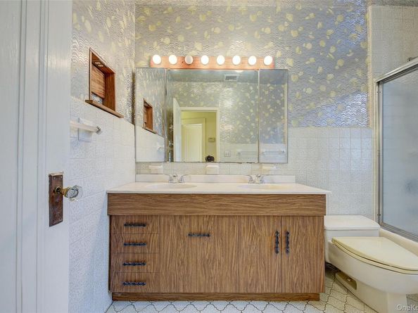 70-50 Ingram Street, Forest Hills NY 11375