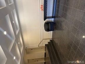 15 Canterbury Road D6, Great Neck NY 11021