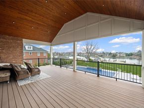 185 Willetts Lane, West Islip NY 11795