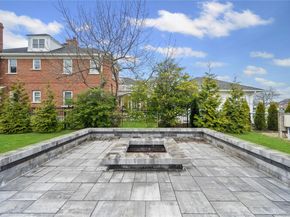 185 Willetts Lane, West Islip NY 11795