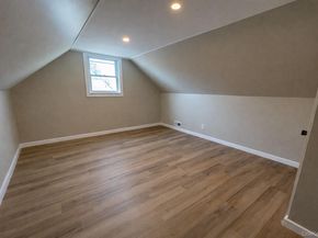 109 N Greene Avenue, Lindenhurst NY 11757