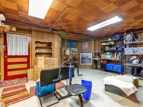 376 1st Street, Mineola NY 11501