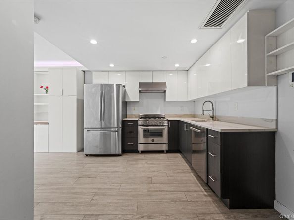 97-45 63RD Drive 5C, Rego Park NY 11374