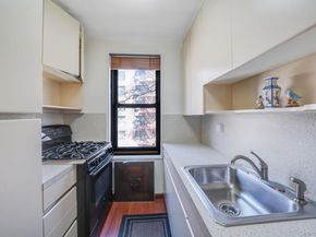 83-85 Woodhaven Boulevard 3L, Woodhaven NY 11421