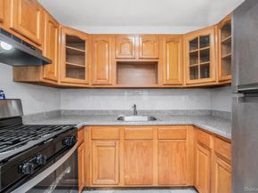 819 E 223rd Street, Bronx NY 10466