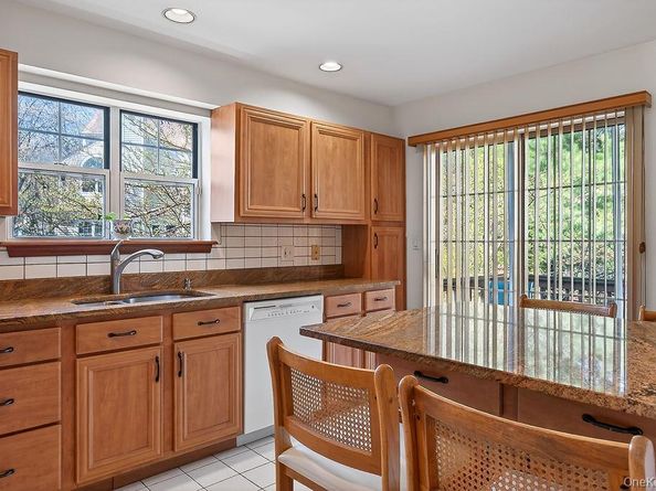 75 W Hartsdale Avenue 8, Hartsdale NY 10530