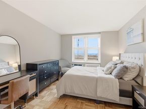 560 W, Broadway 1R, Long Beach NY 11561