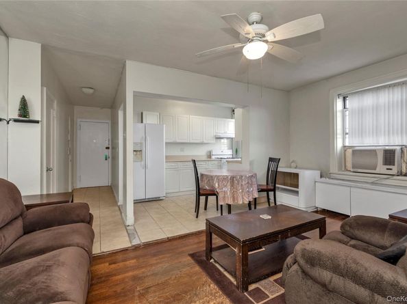 51-40 30th Avenue 5B, Woodside NY 11377