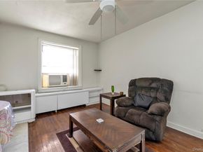 51-40 30th Avenue 5B, Woodside NY 11377